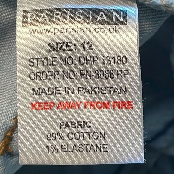 Parisian light wash stretch distressed jean shorts size 8 - Picture 9 of 10